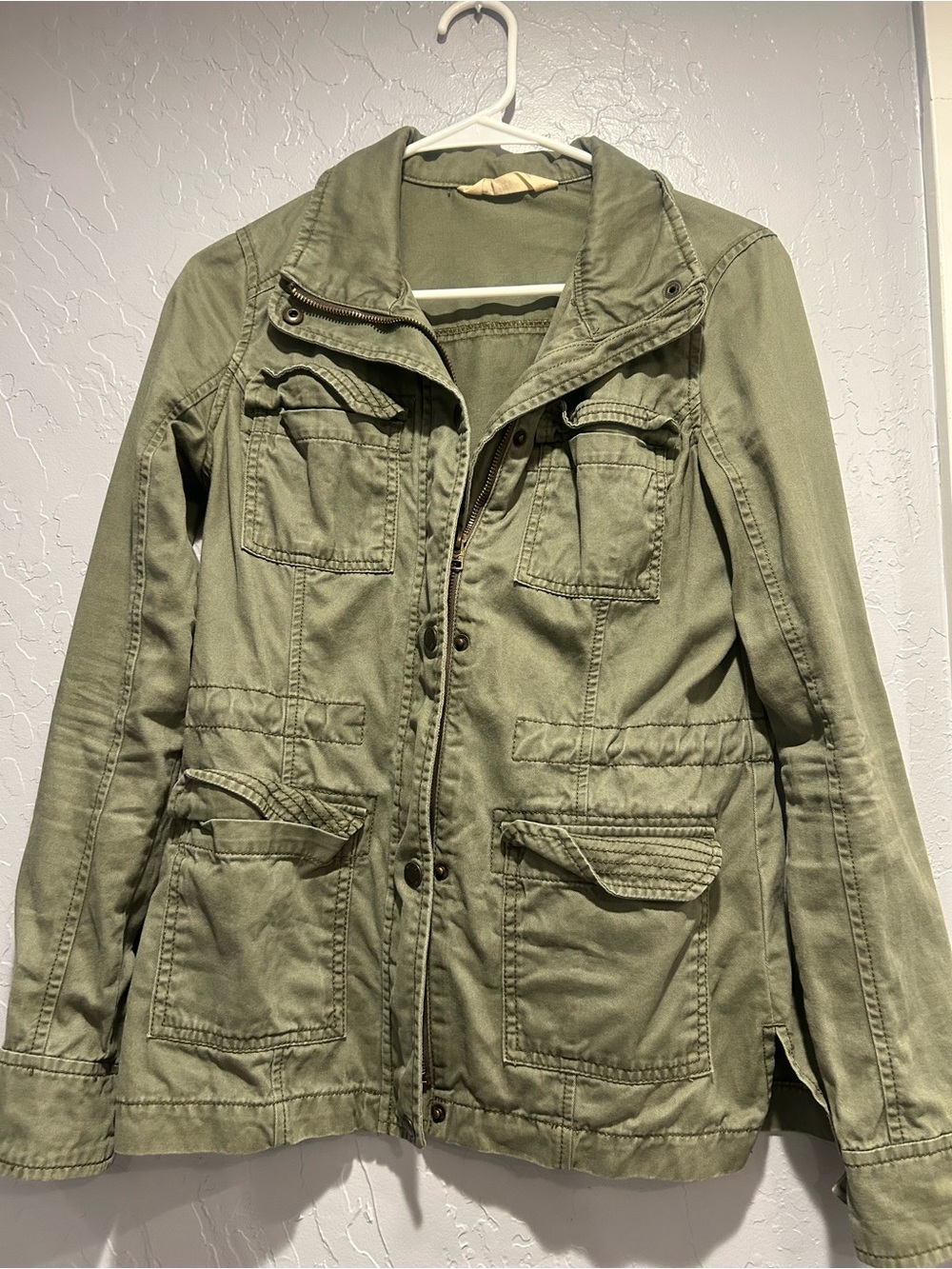 Hollister Olive Green Utility Jacket with Multiple Pockets
